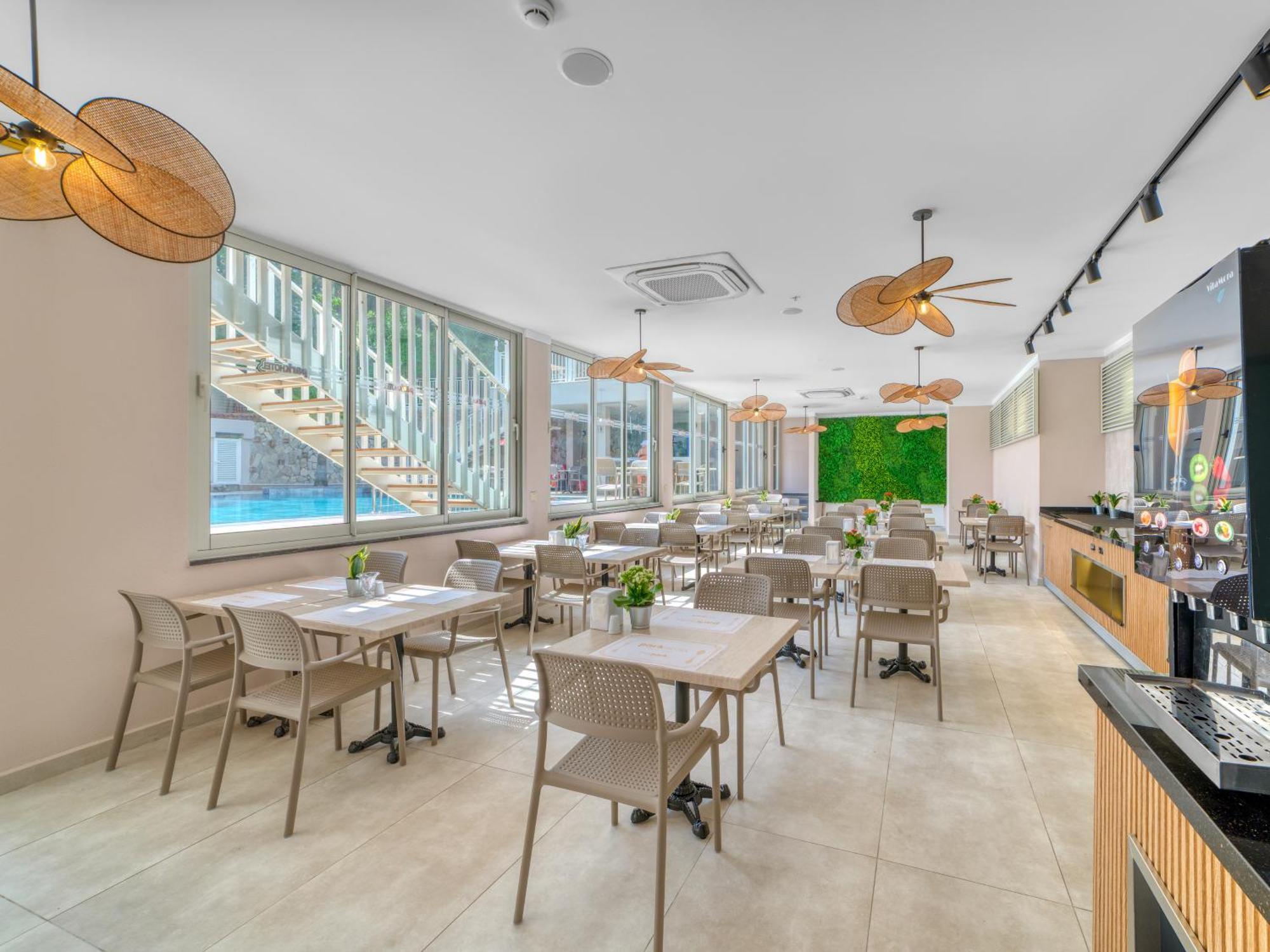Park Hotel (Adults Only) 阿拉尼亚 外观 照片