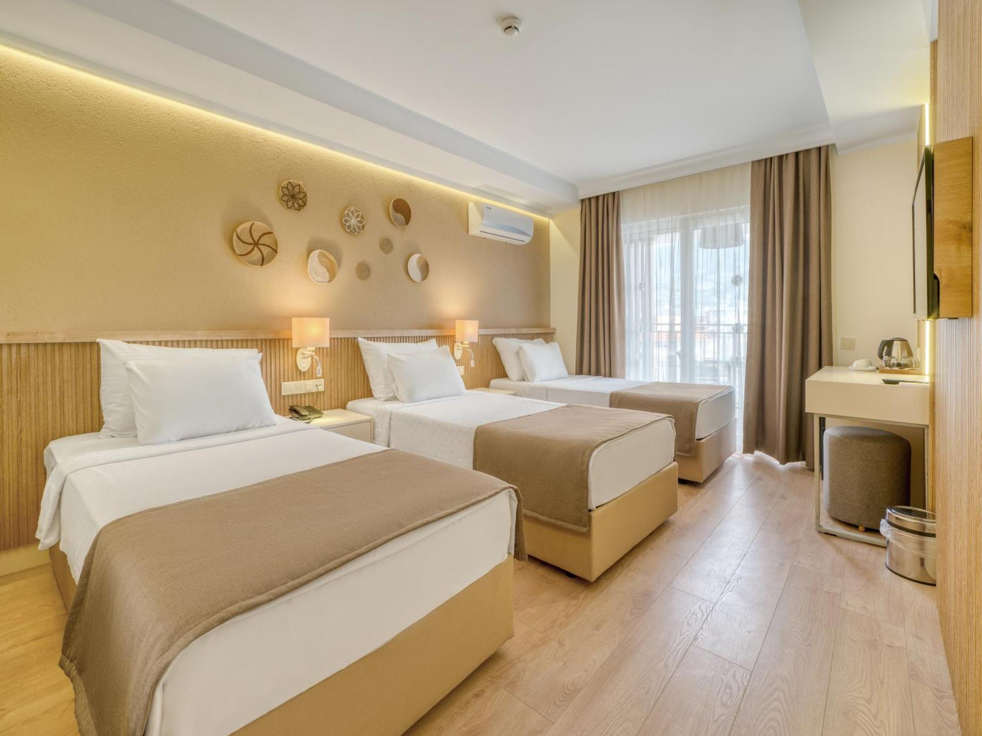 Park Hotel (Adults Only) 阿拉尼亚 外观 照片