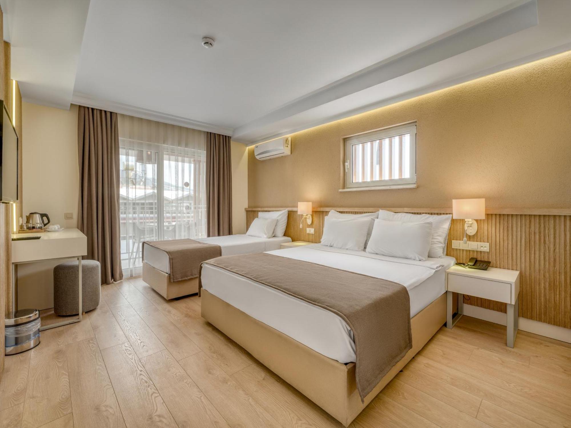 Park Hotel (Adults Only) 阿拉尼亚 外观 照片