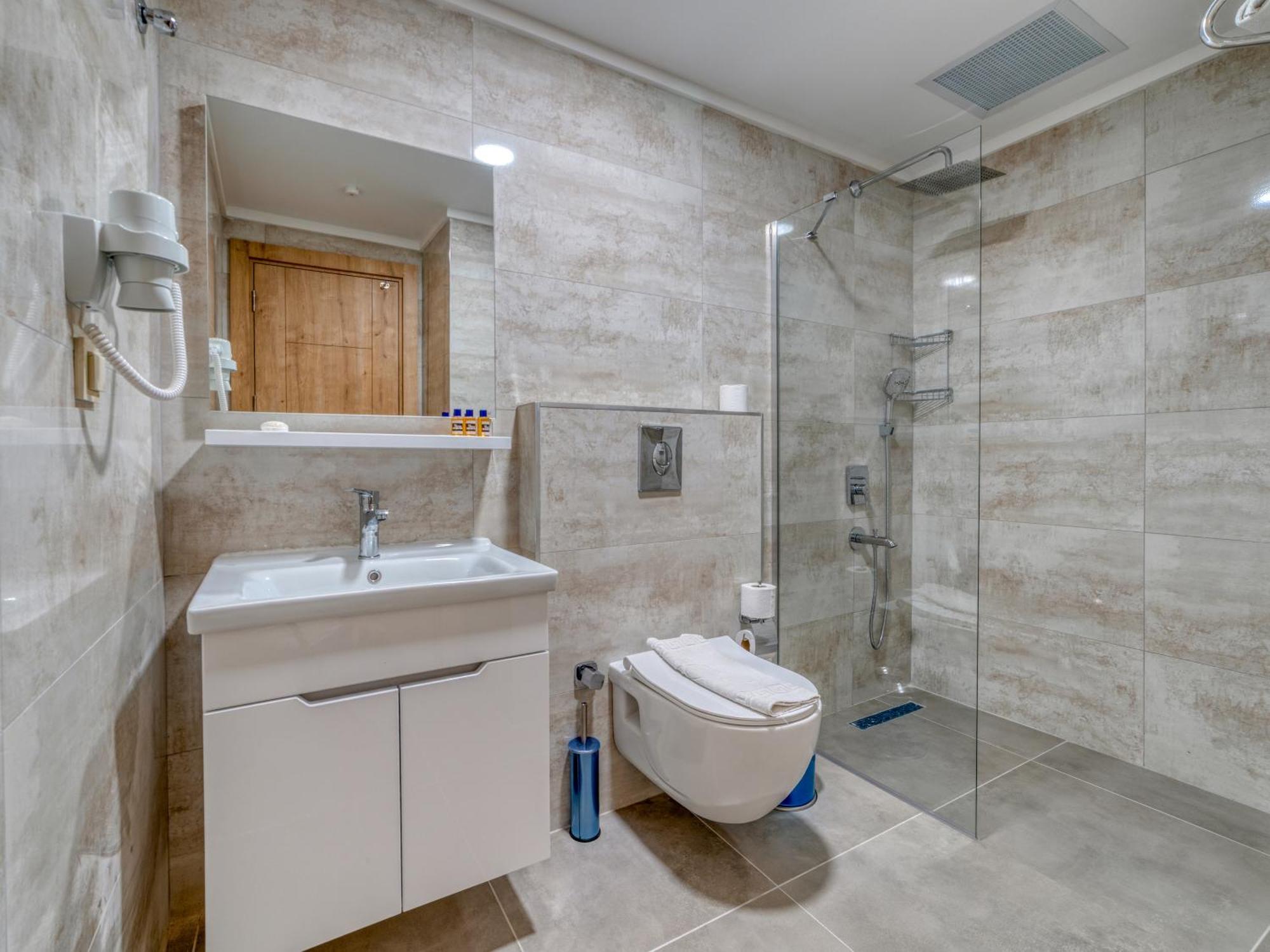 Park Hotel (Adults Only) 阿拉尼亚 外观 照片