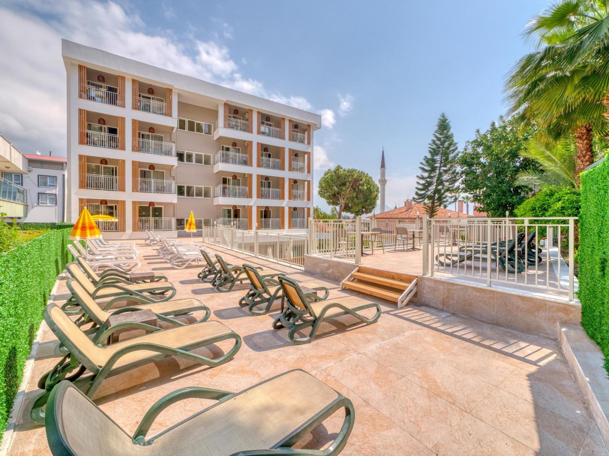 Park Hotel (Adults Only) 阿拉尼亚 外观 照片